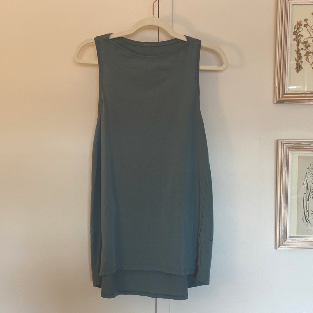 Lululemon Relaxed Fit Tank